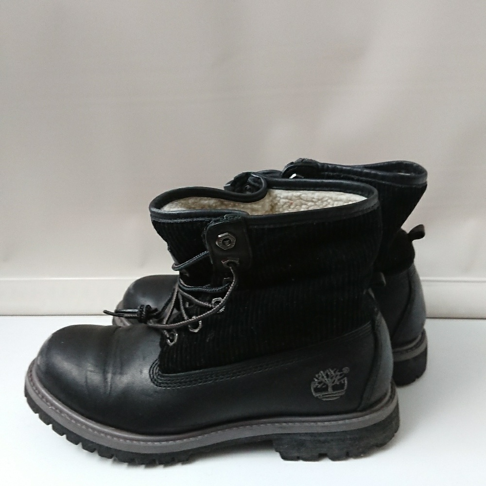 EUC Timberland winter boots w/ sherpa lining 6M